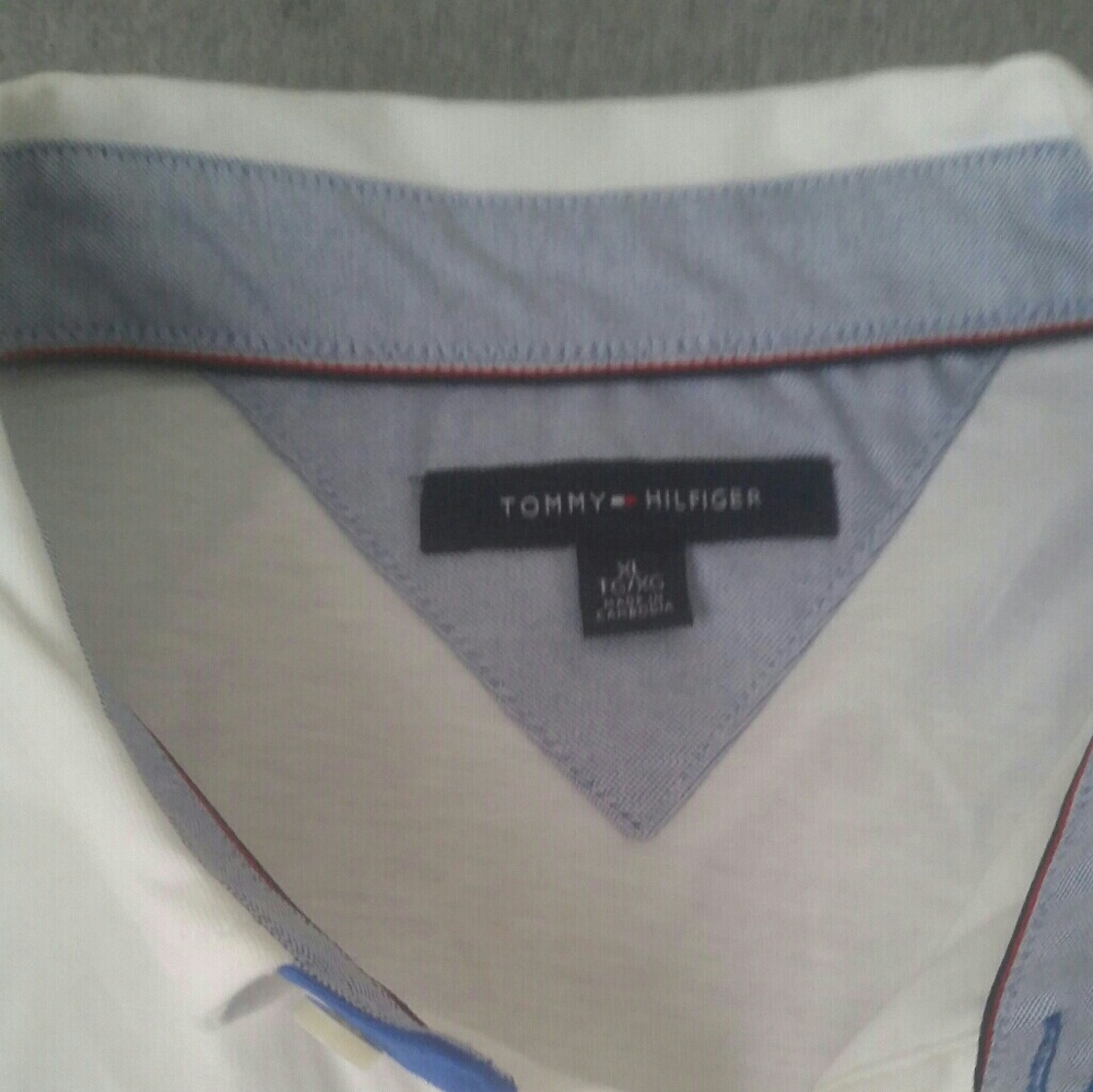 Tommy Hilfiger Polo shirt ..xl**NWOT**